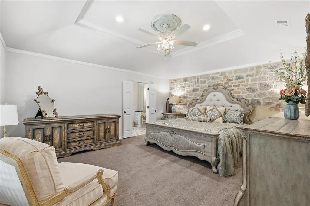 2812 Cobre Valle Lane