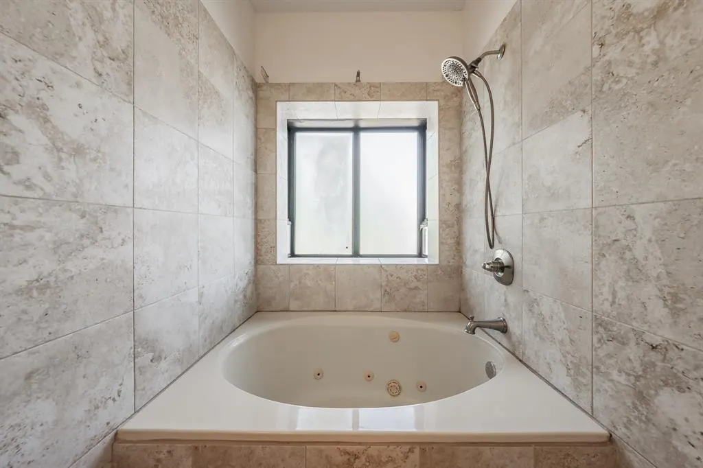 3500 E Park Boulevard, #404