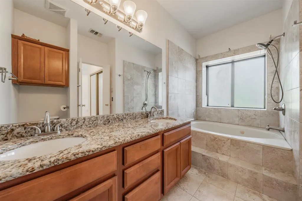 3500 E Park Boulevard, #404