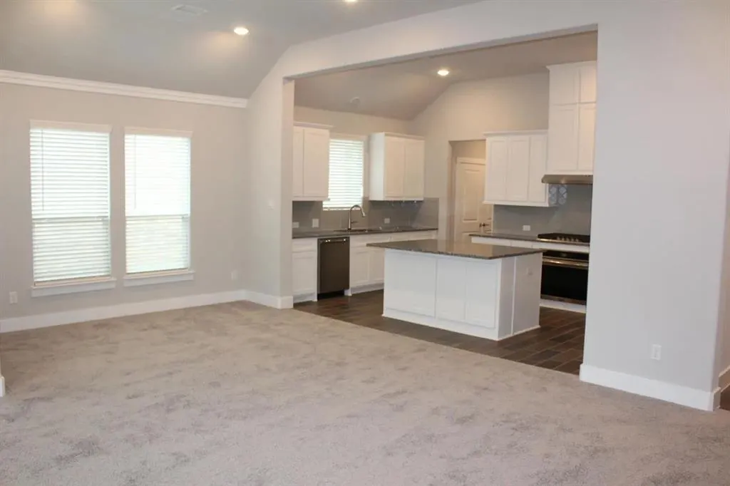 3328 Lake Palestine Road