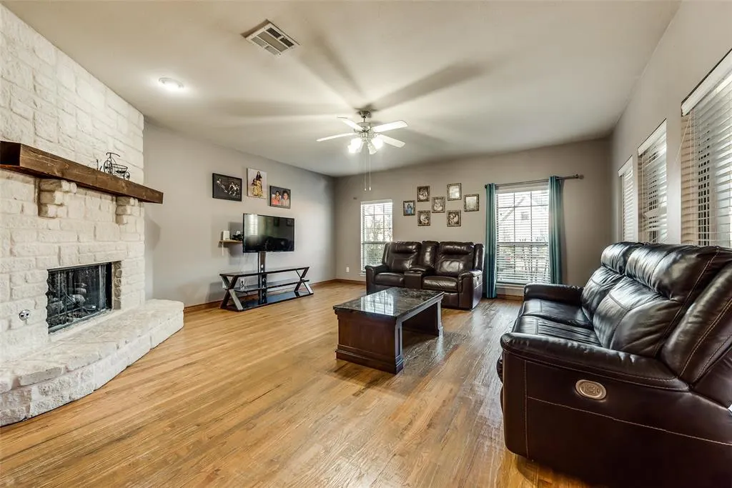 1413 Snowberry Drive