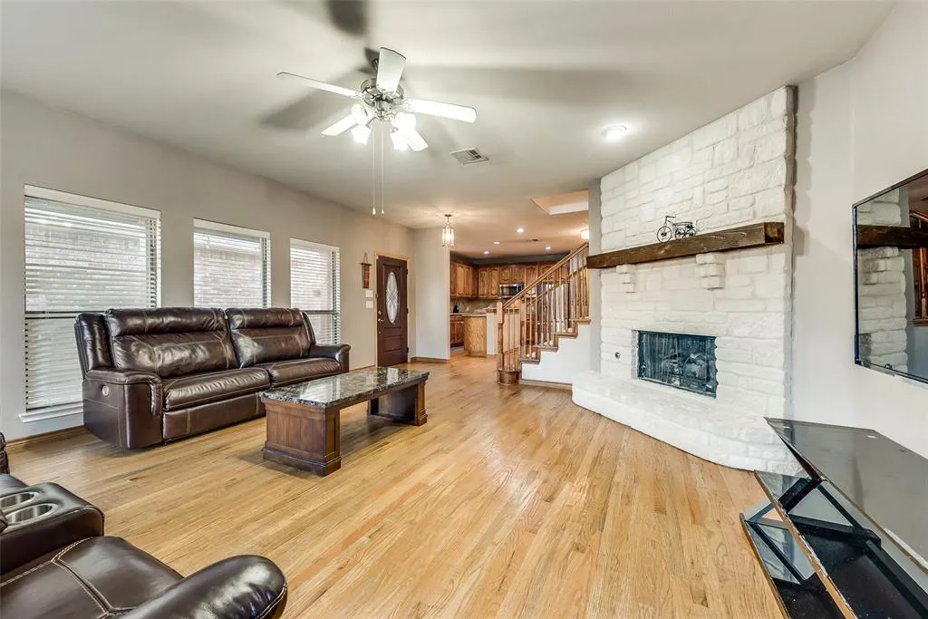 1413 Snowberry Drive