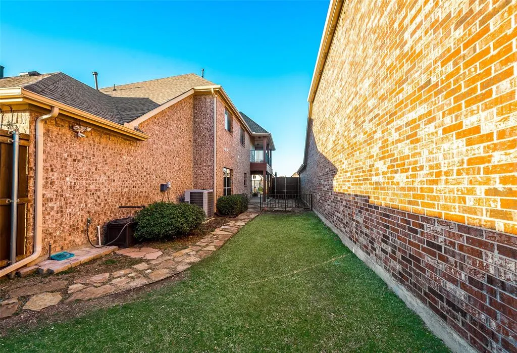 1413 Snowberry Drive