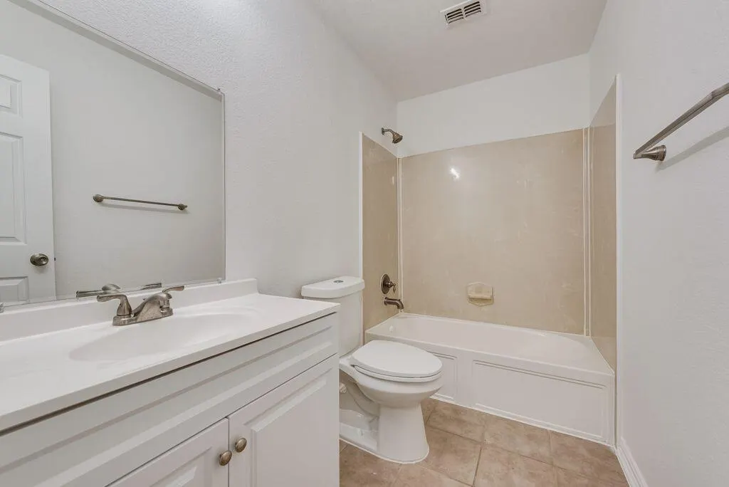 2640 Lake Ridge Drive