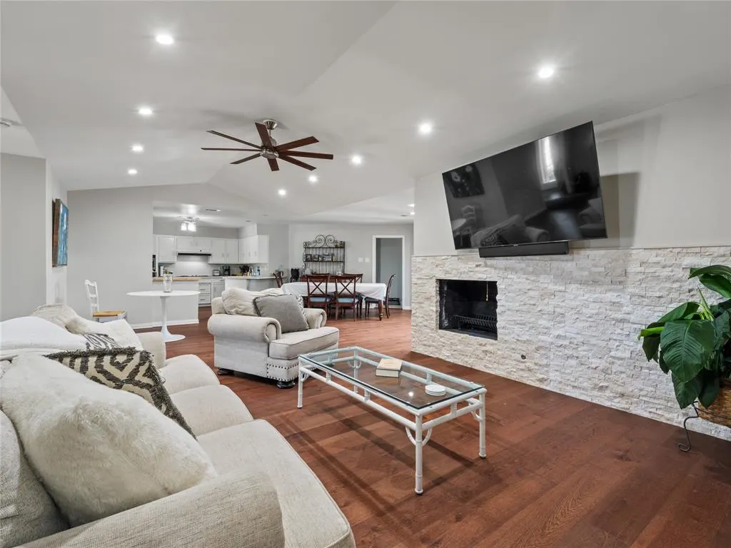 4707 Harvest Hill Road