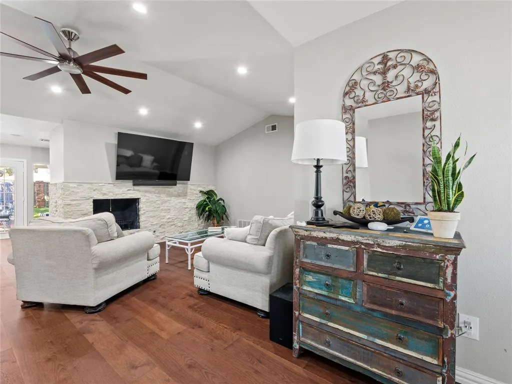 4707 Harvest Hill Road