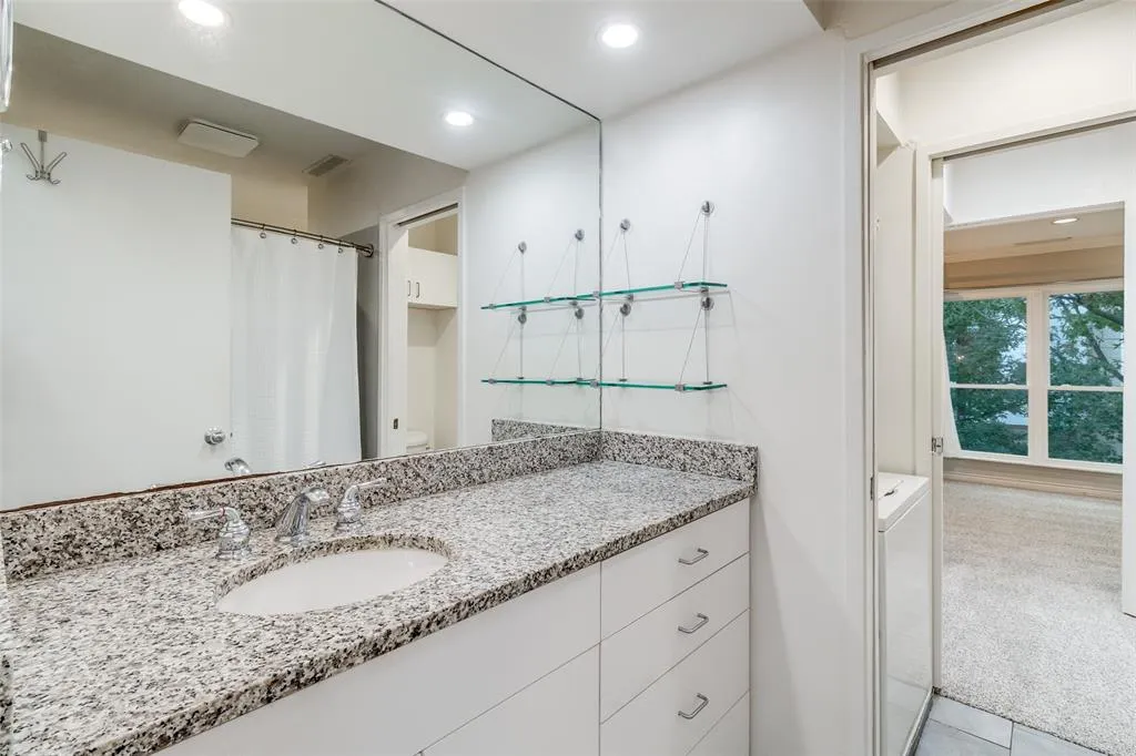 4122 Travis Street, #13