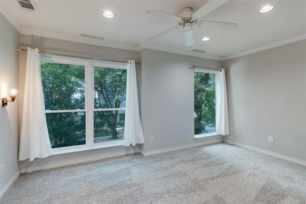 4122 Travis Street, #13