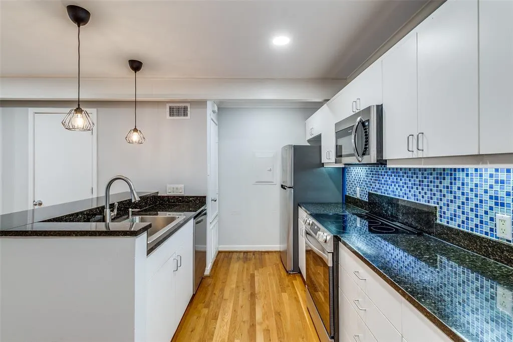 4122 Travis Street, #13