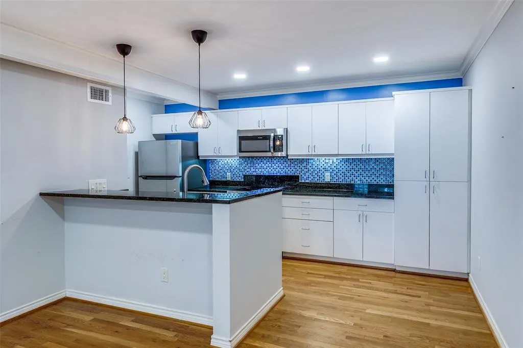 4122 Travis Street, #13