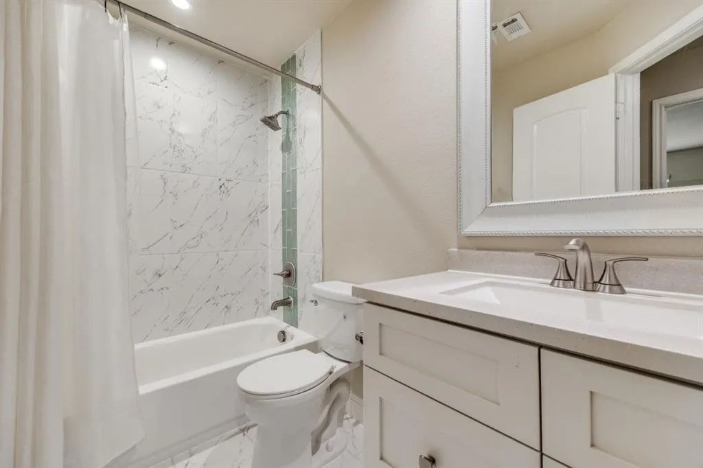 1827 Lake Travis Drive