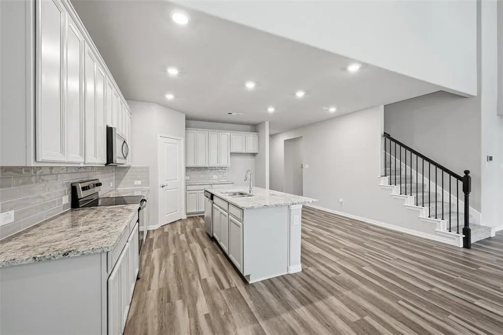 206 Fieldstone Drive