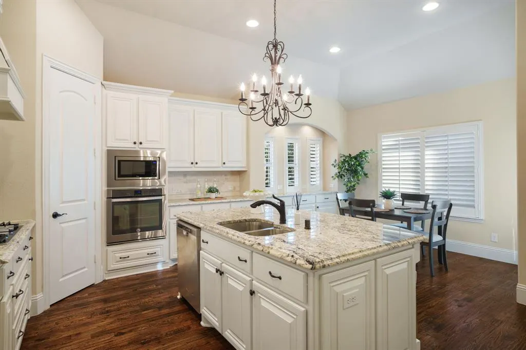 2230 Lewis Canyon Drive