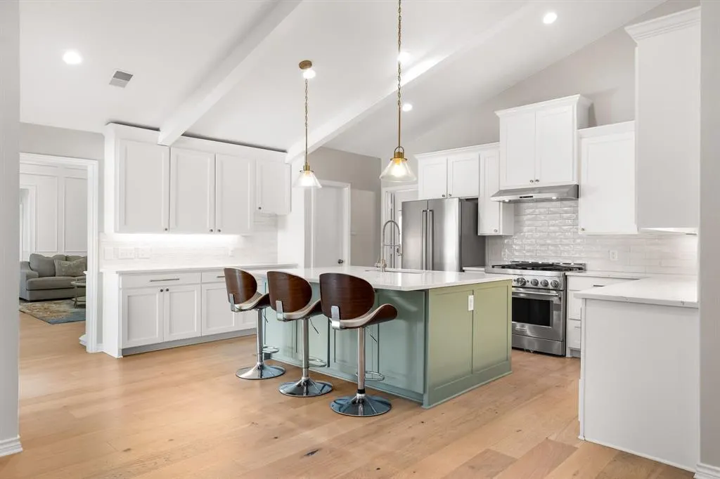 6725 Regalbluff Drive