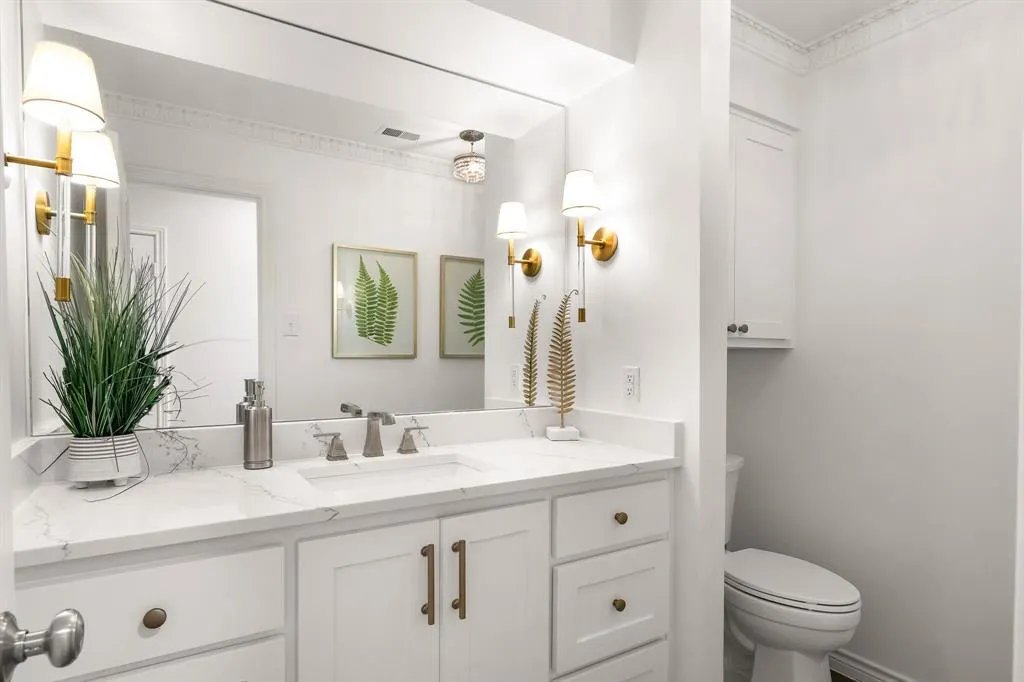 6725 Regalbluff Drive