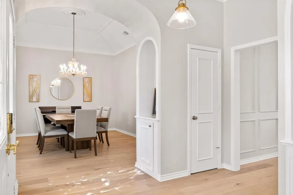 6725 Regalbluff Drive