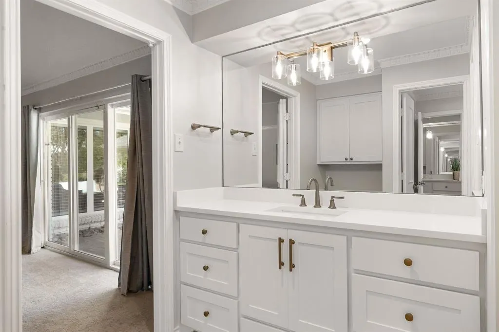 6725 Regalbluff Drive