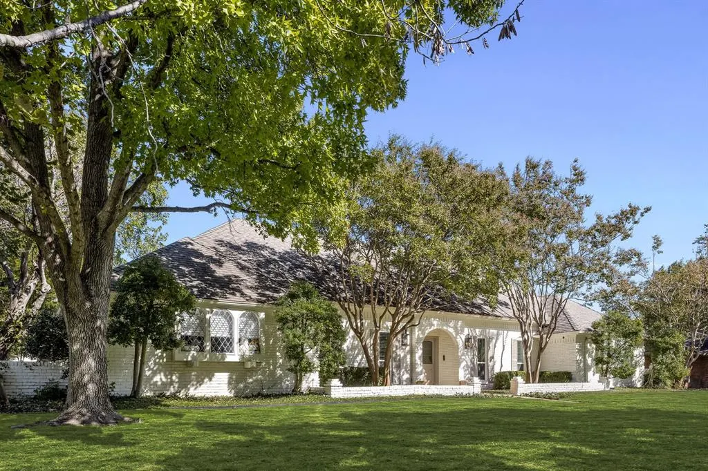 6725 Regalbluff Drive