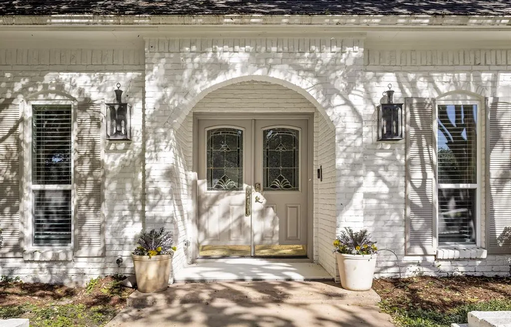 6725 Regalbluff Drive