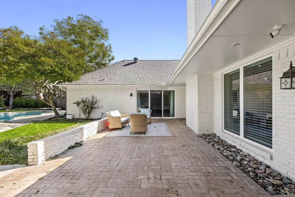 6725 Regalbluff Drive