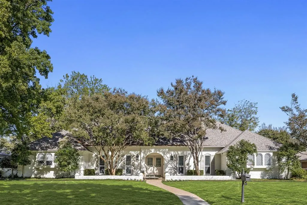 6725 Regalbluff Drive