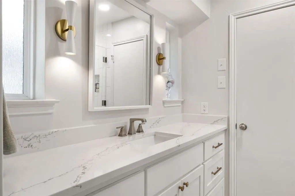 6725 Regalbluff Drive