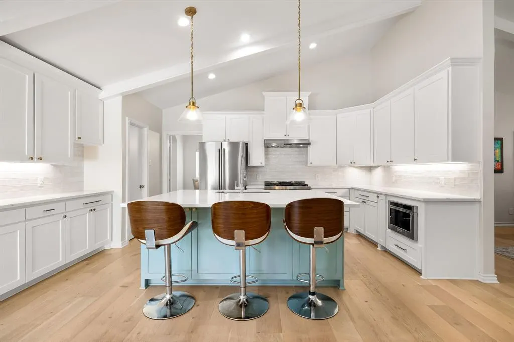 6725 Regalbluff Drive