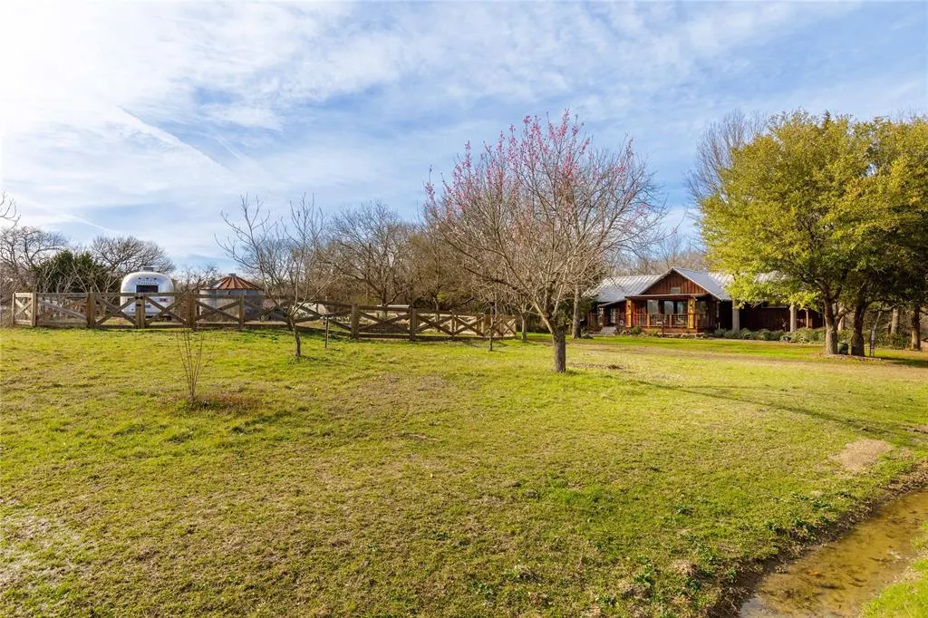 6862 County Road 281