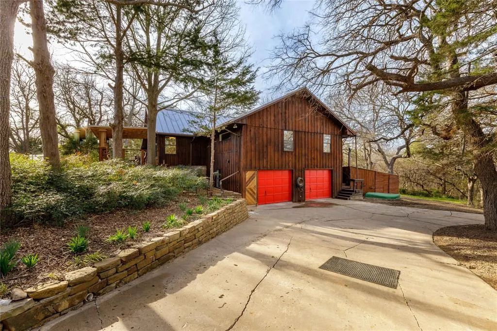 6862 County Road 281