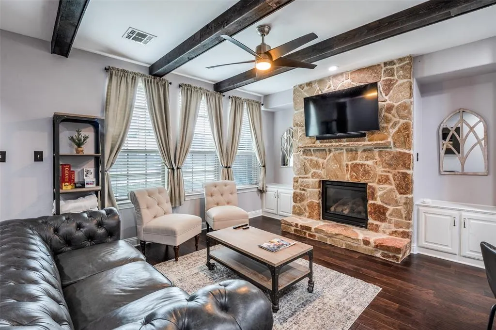 5707 Headquarters Drive