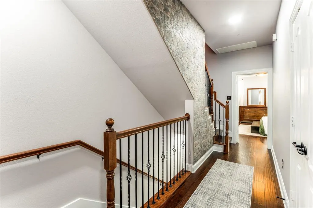 5707 Headquarters Drive