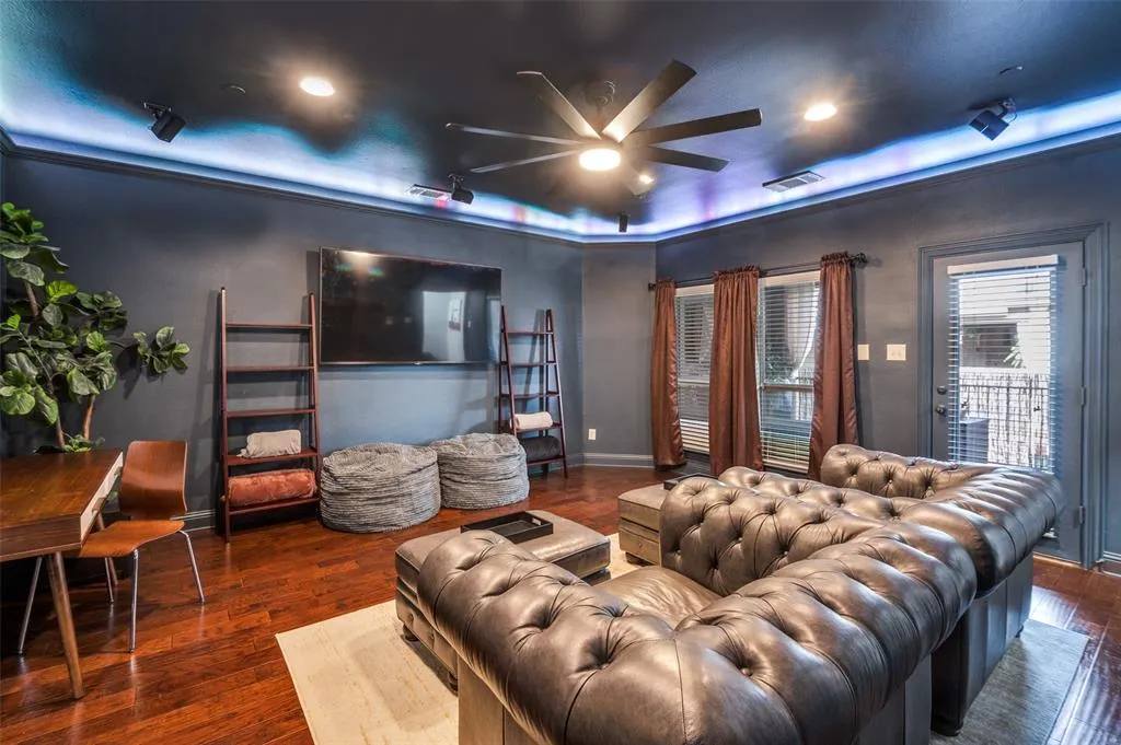 5707 Headquarters Drive