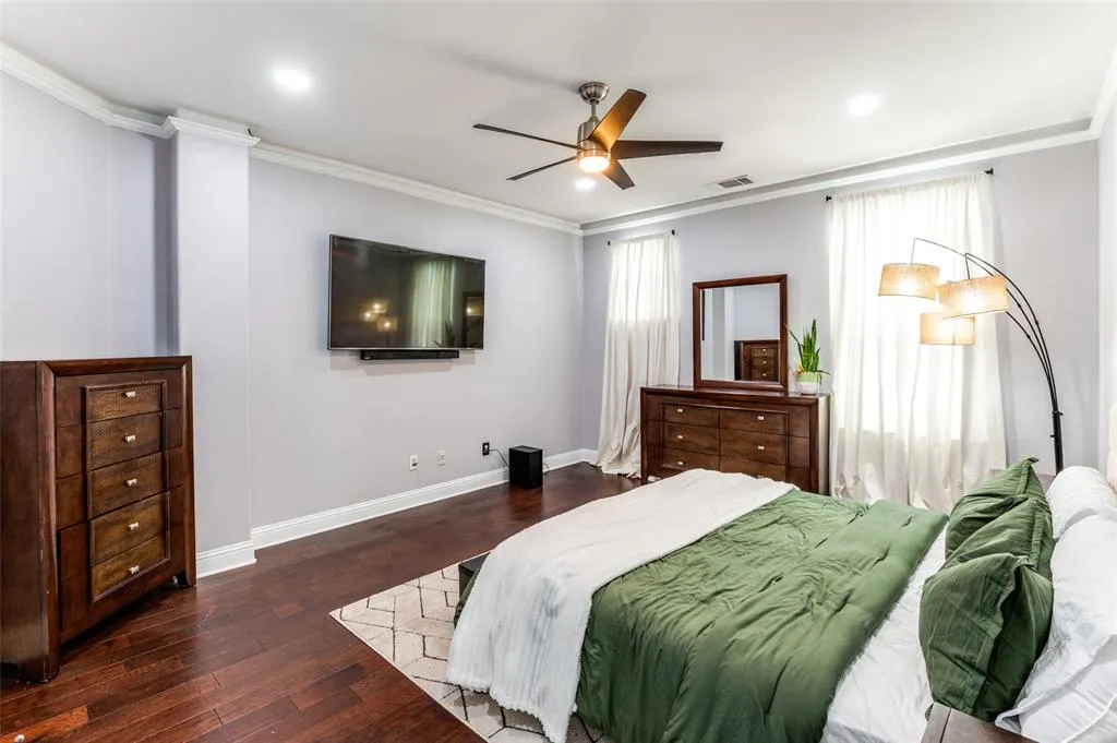 5707 Headquarters Drive