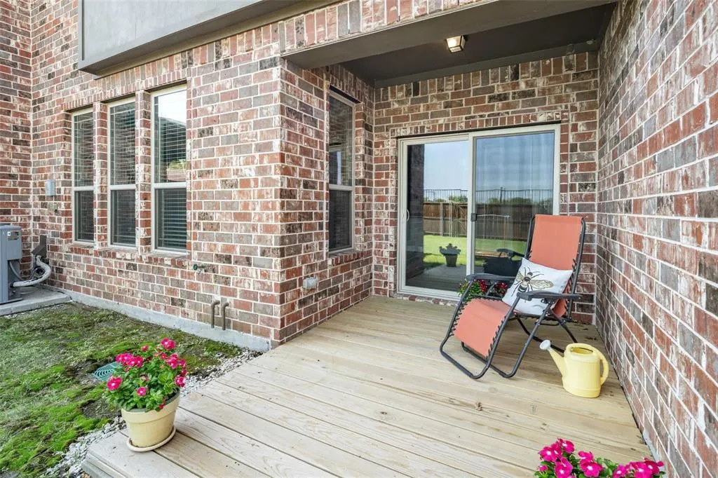 1261 Wiltshire Drive