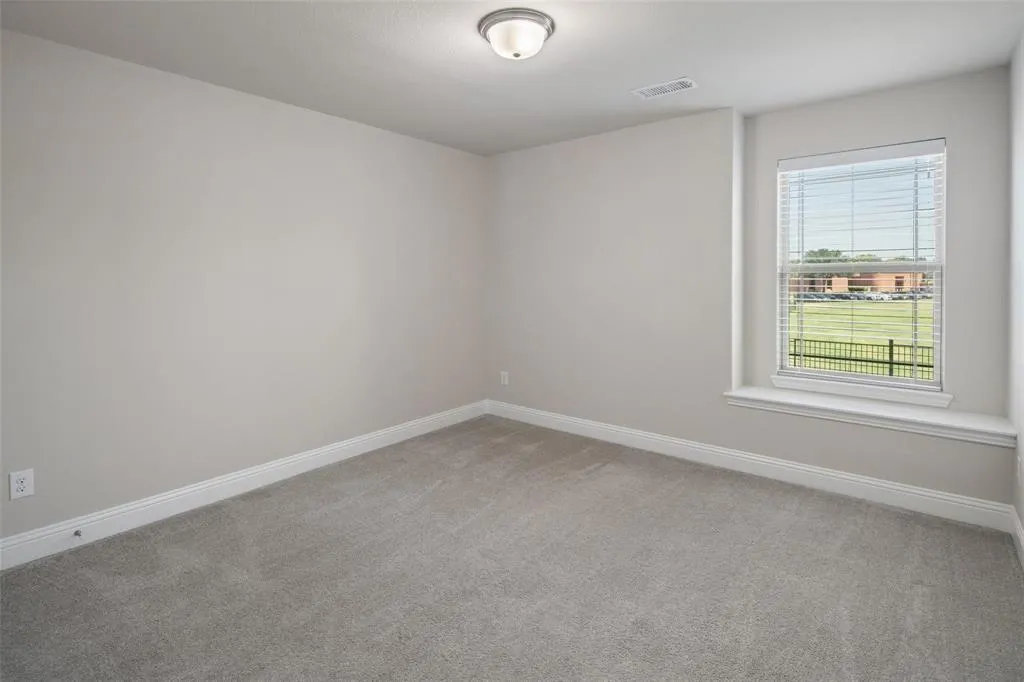 1261 Wiltshire Drive