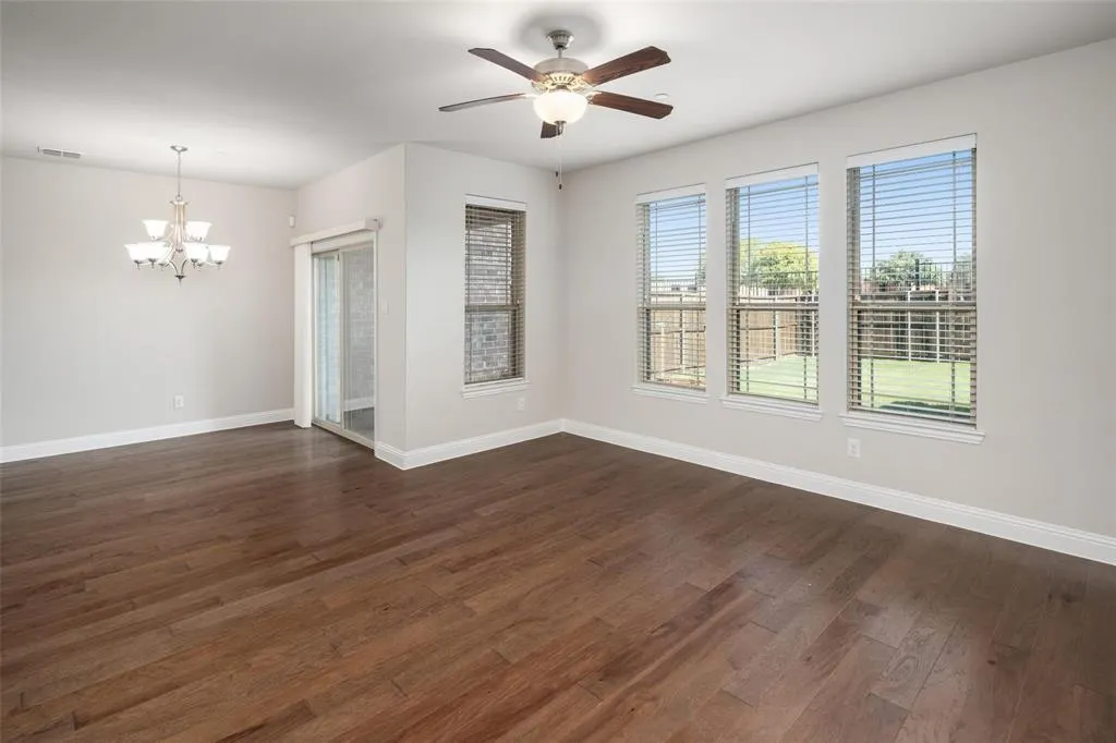 1261 Wiltshire Drive