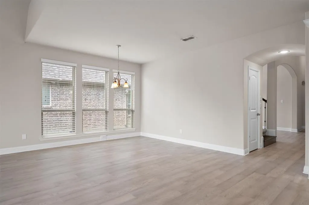 9916 Bitterroot Drive