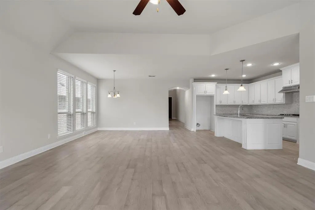 9916 Bitterroot Drive