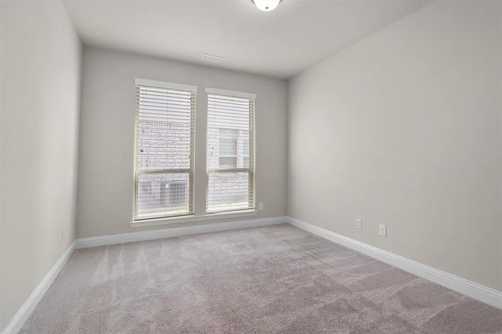 9916 Bitterroot Drive