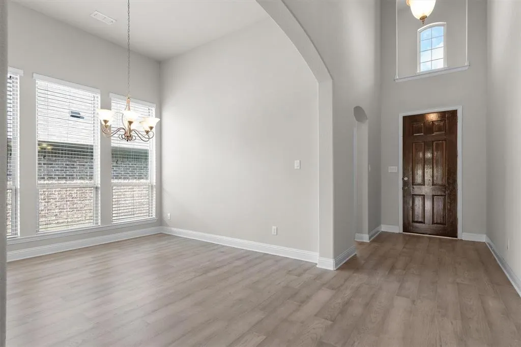 9916 Bitterroot Drive