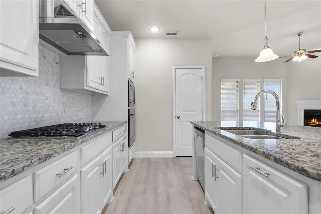 9916 Bitterroot Drive