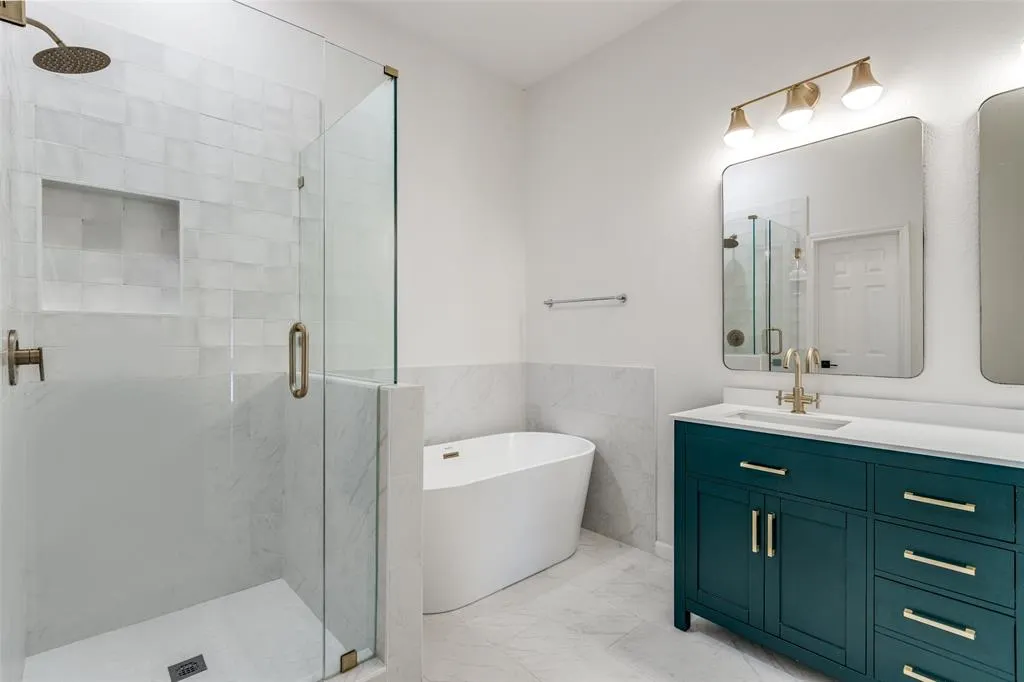 11005 Columbia Drive