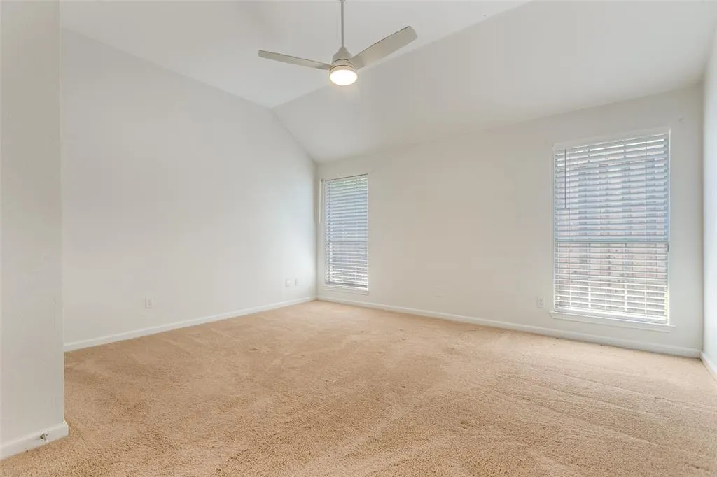 11005 Columbia Drive