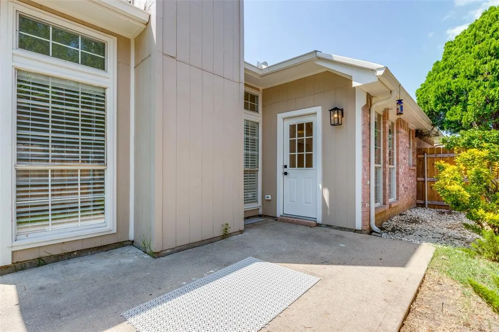 11005 Columbia Drive