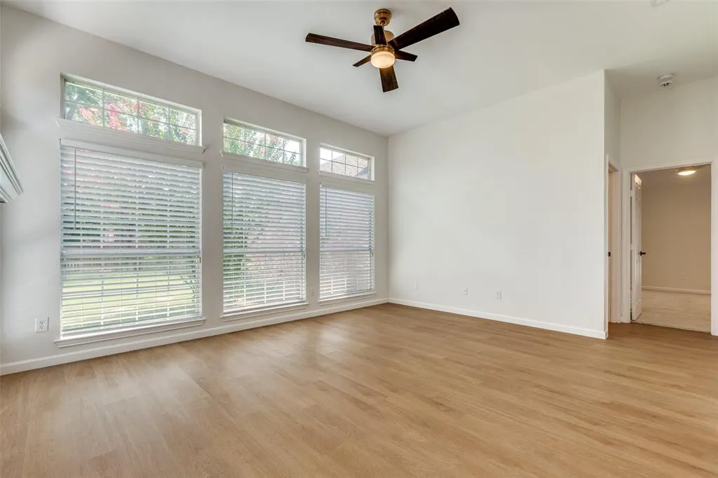 11005 Columbia Drive