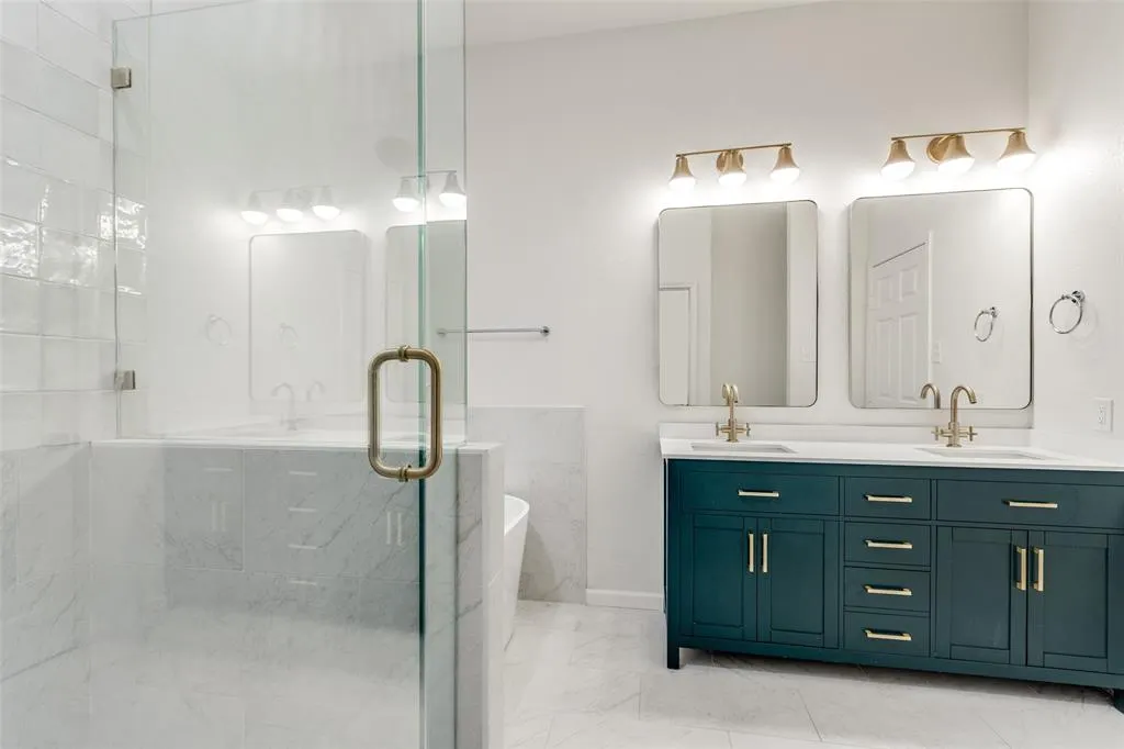 11005 Columbia Drive