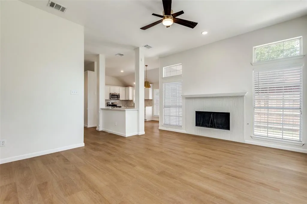 11005 Columbia Drive