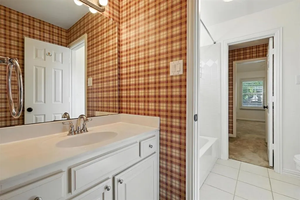 7700 Red Clover Drive