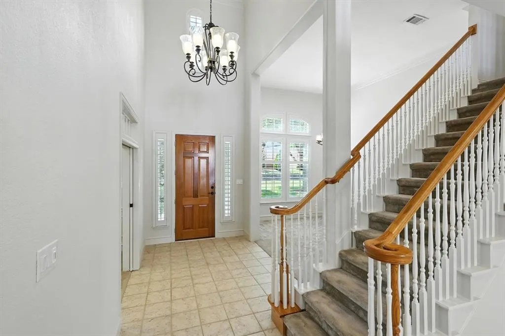 7700 Red Clover Drive