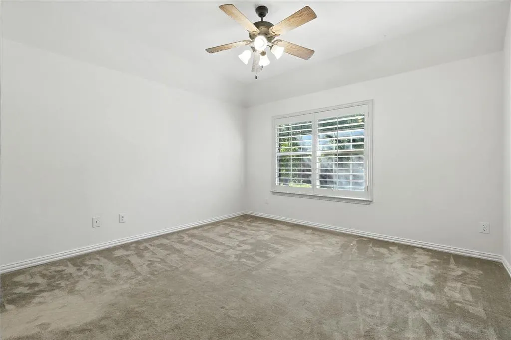 7700 Red Clover Drive